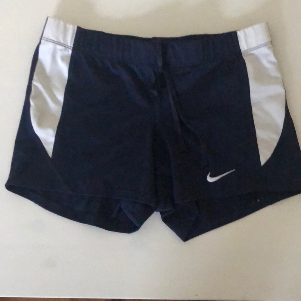 🏃🏾‍♀️ Nike Dri-Fit running shorts